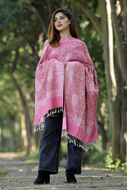 PINK  COLOUR KANI SHAWL WORK DEFINES ROYAL AND LUXURIOUS EXTREMELY COMFORTABLE FOR ALL EVENTS Chic Floral Print Shawl