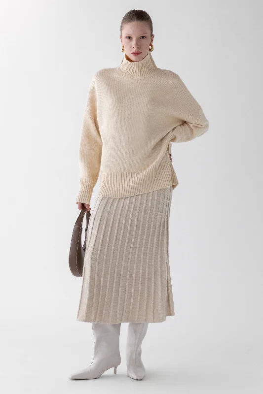 WOOL-BLEND OVERSIZED TURTLENECK SWEATER Boxy Sweater Fitted Sweater A-Line