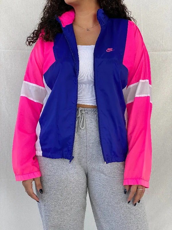 Nike Navy and Pink Windbreaker Women’s Sports Jacket - M Boat Neck Shawl Collar Notched Collar Nike Navy and Pink Windbreaker Women’s Sports Jacket - M Boat Neck Shawl Collar Notched Collar