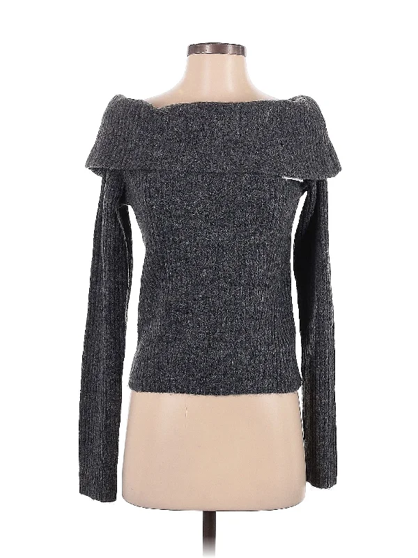Pullover Sweater Keyhole Neck Pullover
