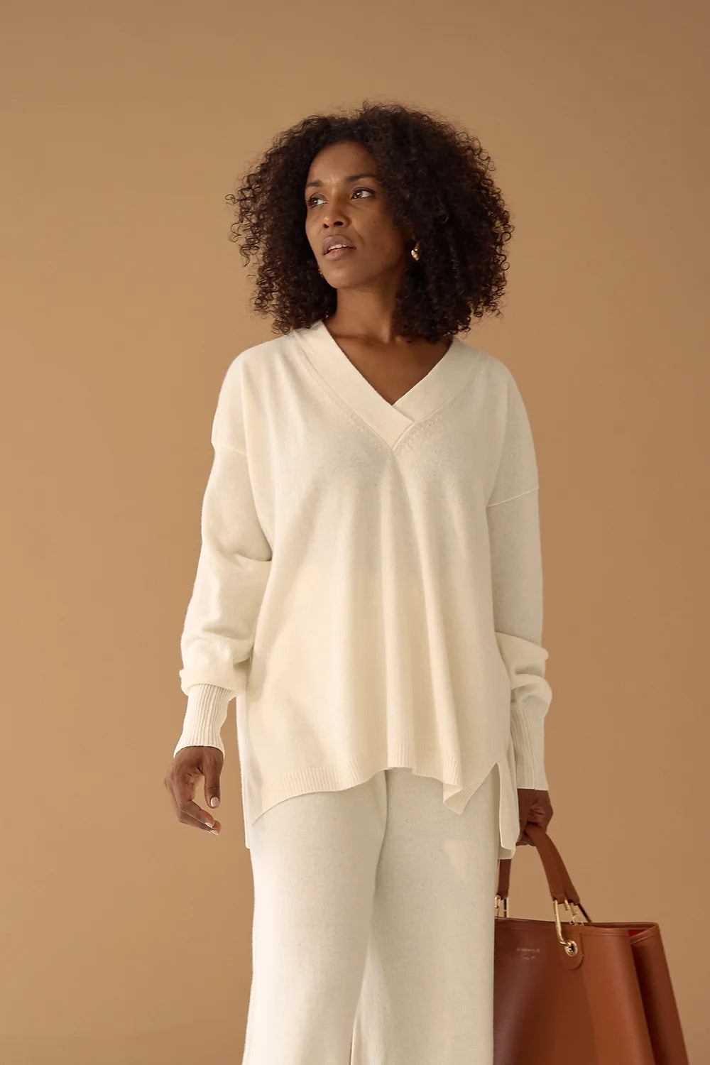 Ivory V-neck Sweater Cashmere Wool Tailored Straight A-Line
