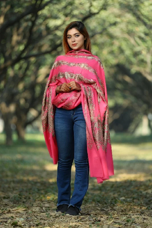 CHARMING SALMON PINK COLOUR SHAWL DEFINES FEMINISM AND ADDS GLAMOUR Comfortable Embroidered Shawl