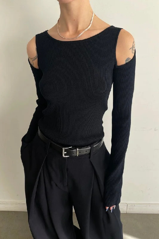 RIBBED SHOULDER CUTOUT SWEATER Zippered Buttoned Snapped