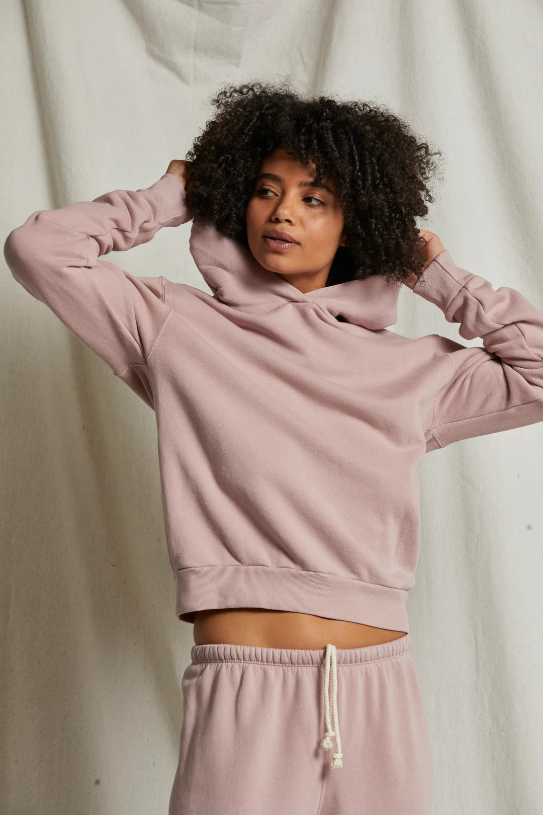 Perfect White Tee - The Heart Pullover Hoodie (mauve) Hoodie with Belted Waist Structured Tailored