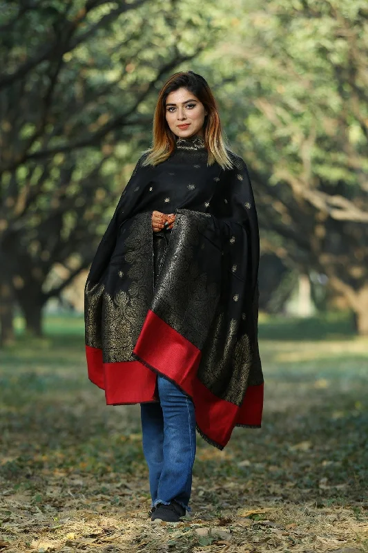 AMAZING BLACK WITH RED COLOUR PALLA  ZARI SHAWL DEFINES ROYAL AND LUXURIOUS EXTREMELY COMFORTABLE FOR ALL EVENTS Cozy Fleece Shawl Scarf