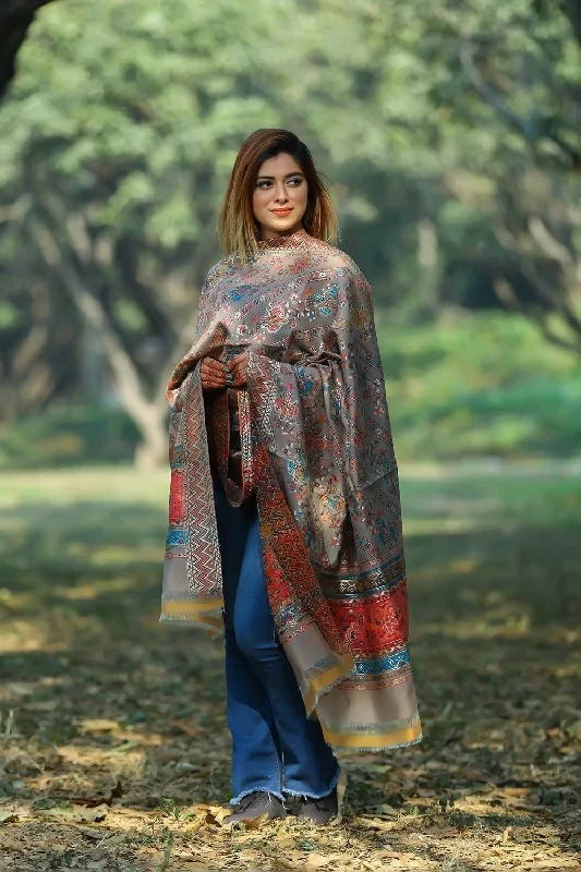 WONDERFUL PAISLEYS ON BEIGE COLOUR BASE SHAWL DEFINE FEMINISM AND ADDS BEAUTY. Stylish Knit Shawl Wrap