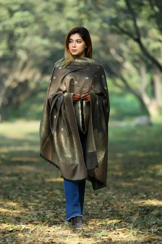 CLASSY METALLIC OLIVE GREEN COLOUR ZARI SHAWL DEFINES FEMINISM AND ADDS GLAMOUR Warm Wool Shawl Cape