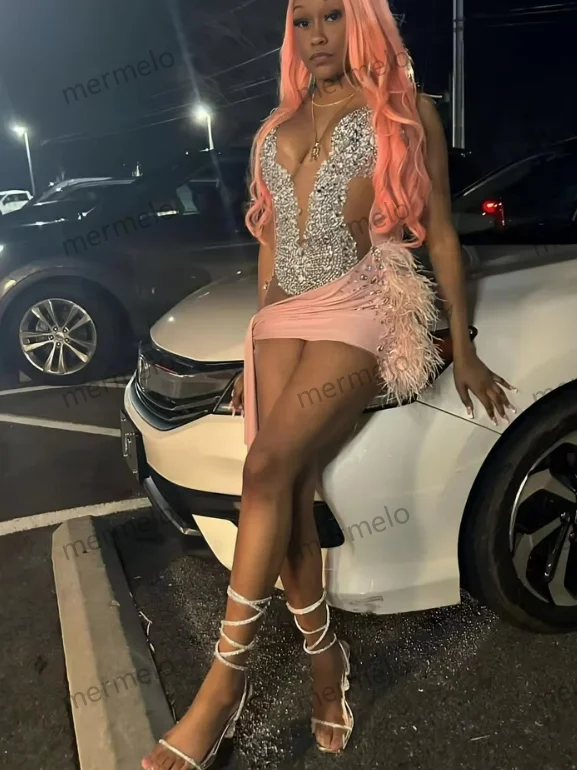 Pink O Neck Beaded Crystals Short Prom Dresses For Black Girl Feather