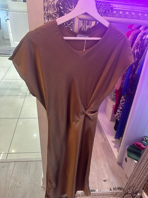 Luxtyle Gold ruched front dress