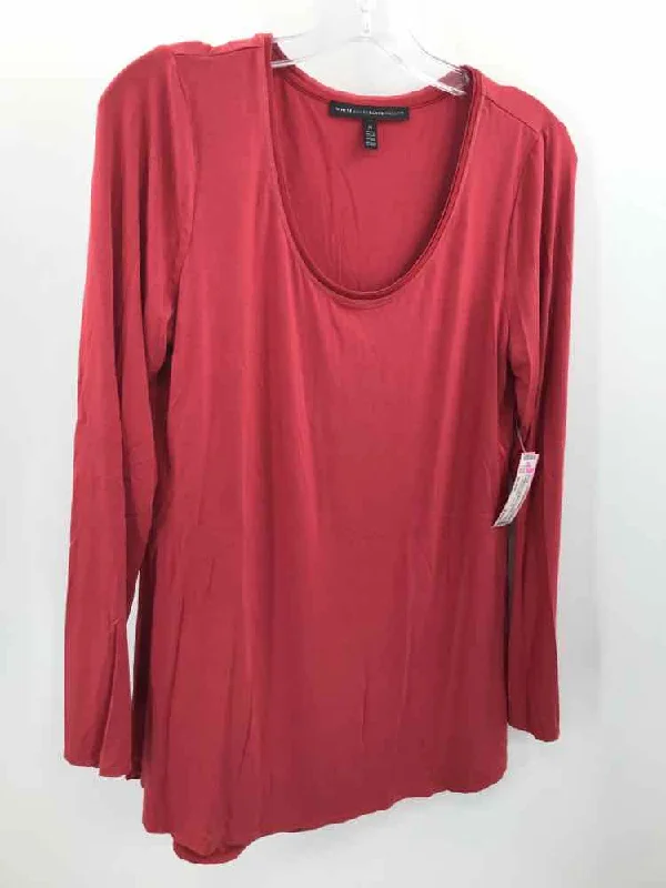 Pre-Owned WHBM Red Size Medium T-shirt Graphic Embroidered Appliqued